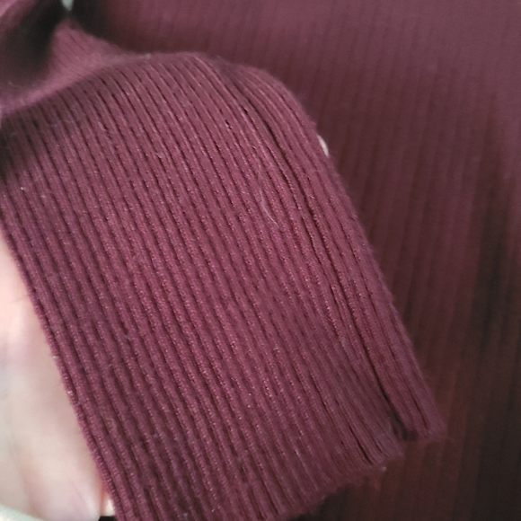 Majora Mock Turtle Neck SM - Picture 5 of 5